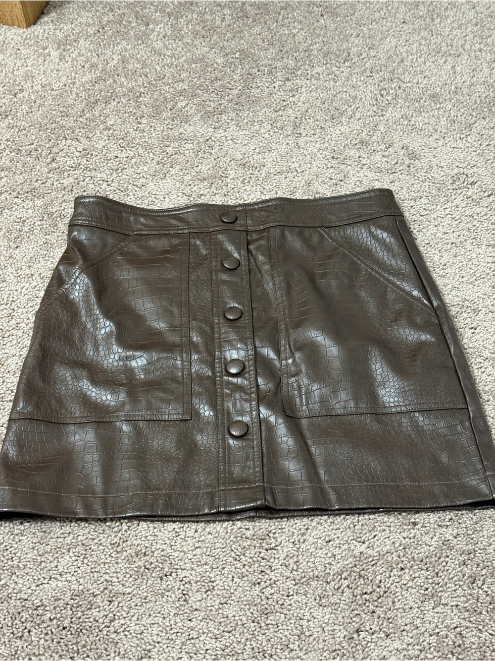 House of Harlow 1960 Dark Brown Croc-Embossed Button-Front A-Line Mini Skirt